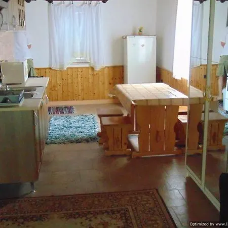 Brigitta Nyaralohaz Holiday home *