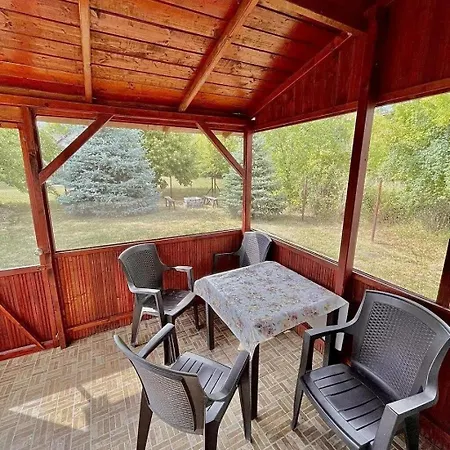 Brigitta Nyaralohaz Tatil Evi *